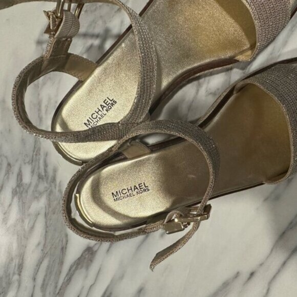 NWOT- Micheal Kors Richie Espadrille sandal - Size 10 - Picture 7 of 11